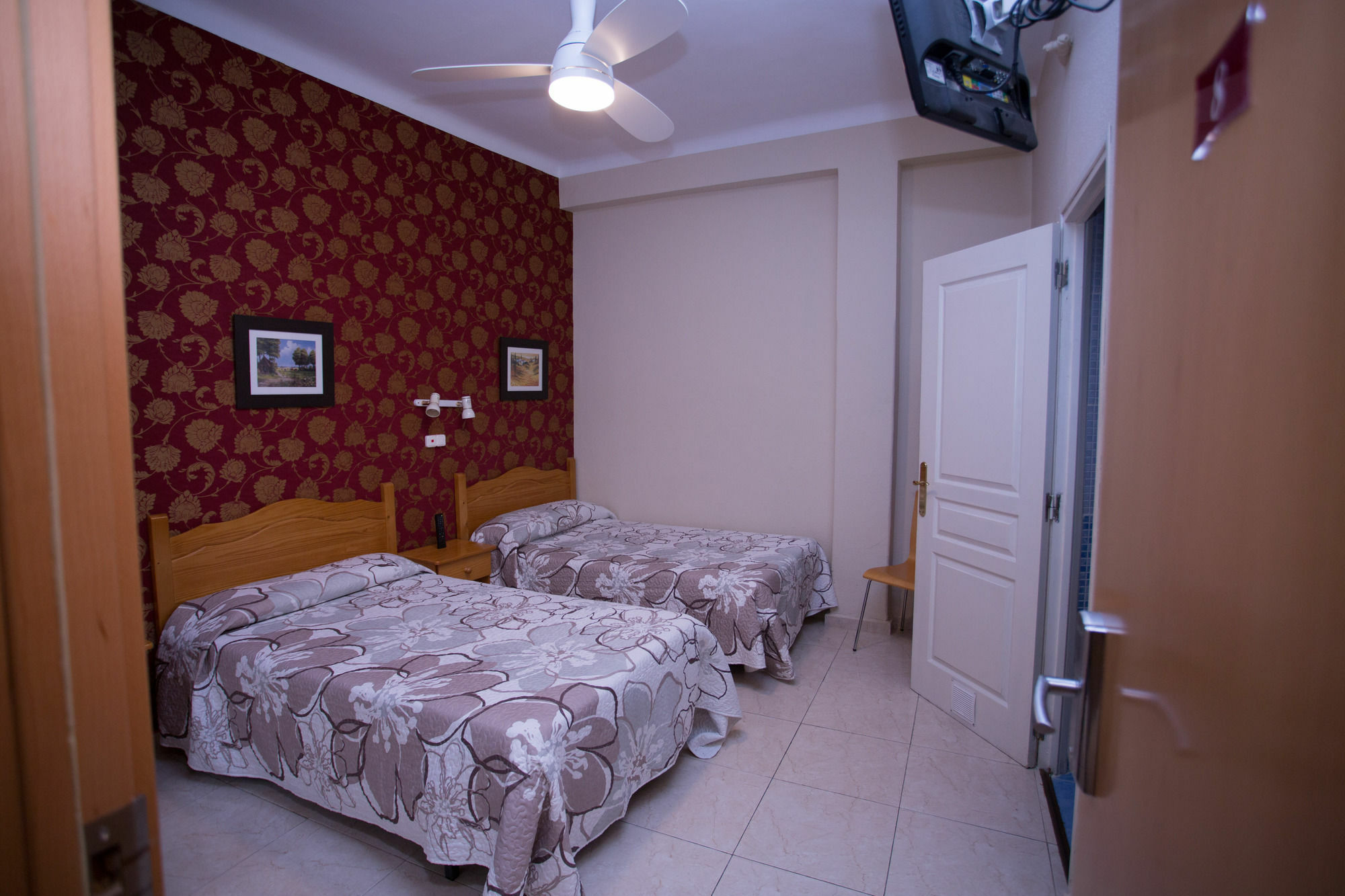 Hostal Navarra Сарагоса Екстериор снимка